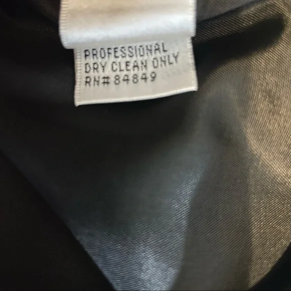 NWT Carmen Marc Valvo dress Size 2